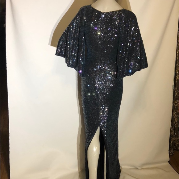 Kevan Hall gown. (Original ) Bat wing dress - Picture 6 of 8